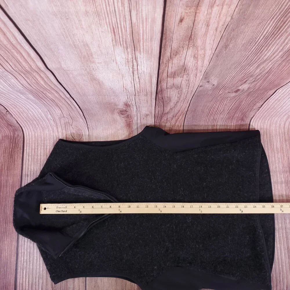 Lululemon Tundra Trek Vest Mens Small Wool Blend Sherpa Fleece Heathered Black - Picture 13 of 13